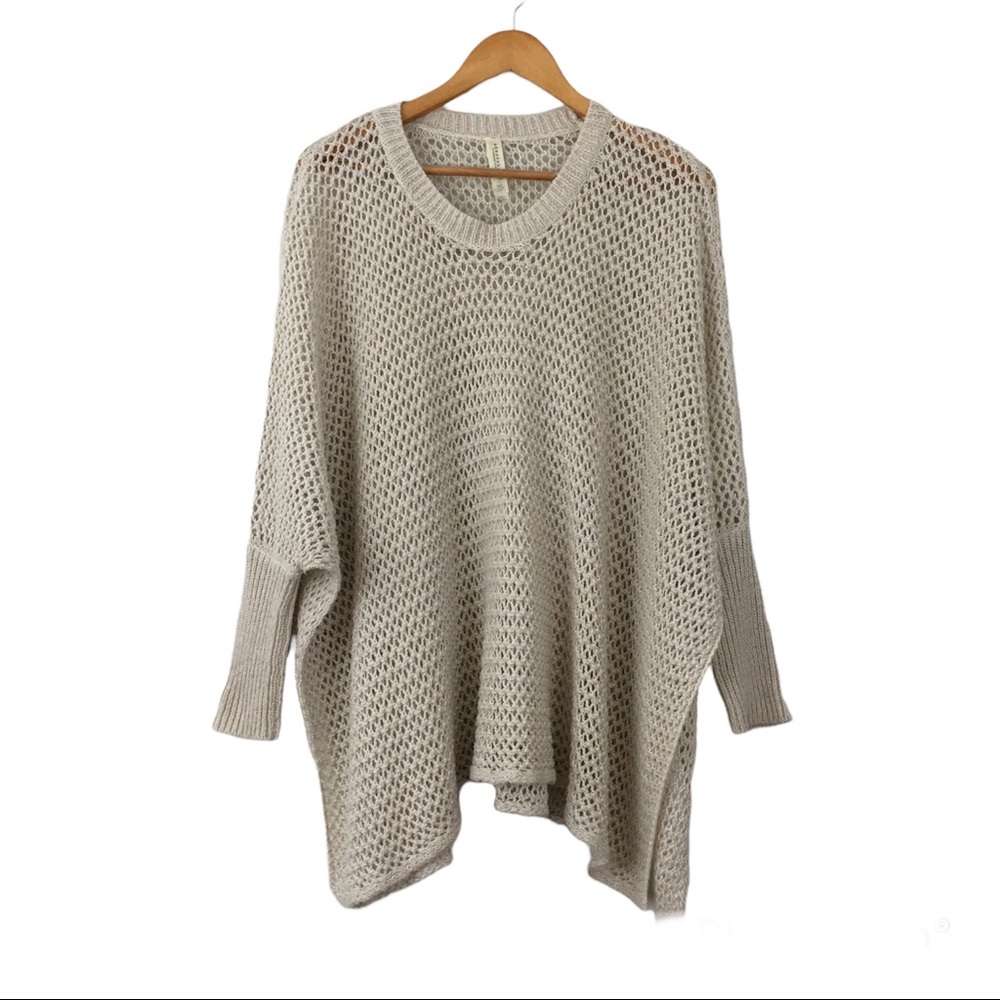Aeropostale Beige Cream Open Knit Crew Neck Oversized Batwing Sweater Size M/L
